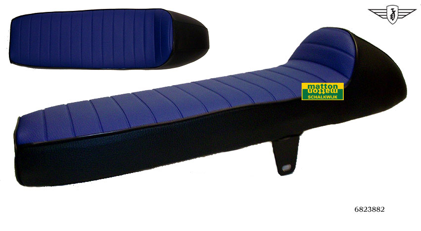 6823882 Buddy seat Zundapp Sport zwart/blauw 6823882 Buddy seat Zundapp Sport zwart/blauw