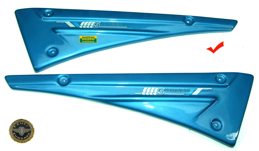 8600822 Zijplaat links blauw metallic Zundapp Famel Flash 8600822 Zijplaat links blauw metallic Zundapp Famel Flash